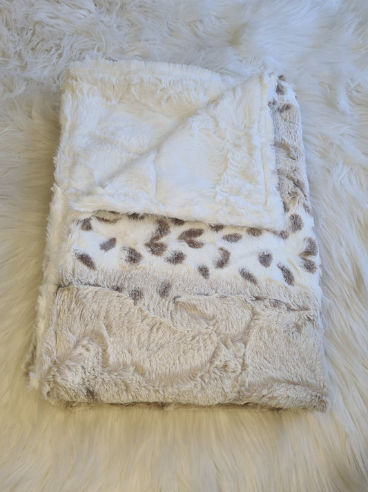 Delore Brown Leopard/White Blanket